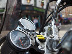 Triumph Lock Reminder